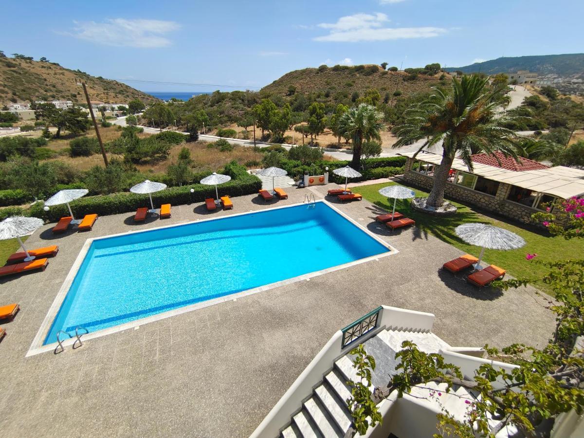 Alex (Adults Only) Otel Kerpe Dış mekan fotoğraf