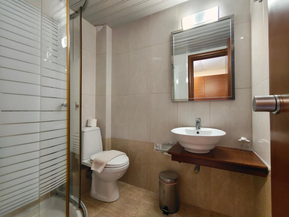 Alex (Adults Only) Otel Kerpe Dış mekan fotoğraf