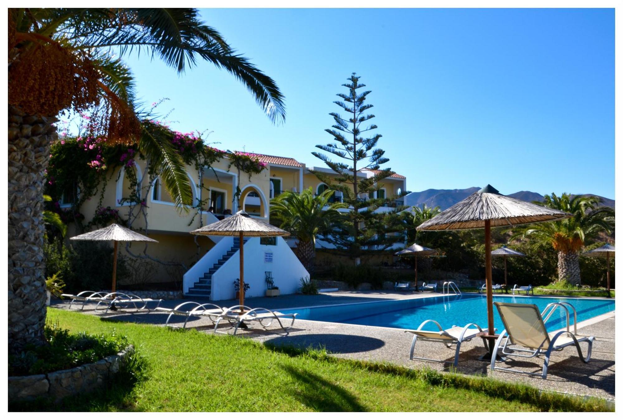 Alex (Adults Only) Otel Kerpe Dış mekan fotoğraf