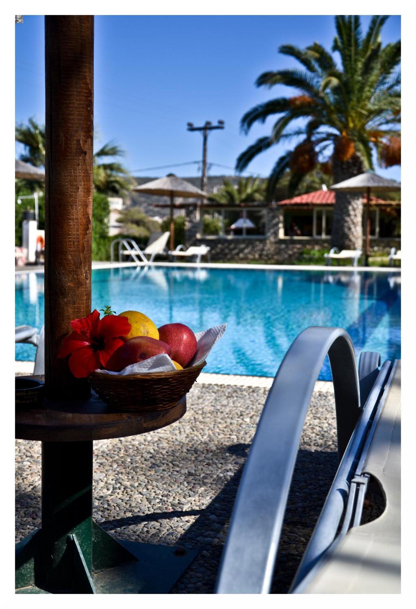 Alex (Adults Only) Otel Kerpe Dış mekan fotoğraf