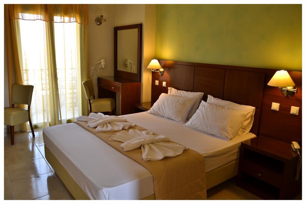 Alex (Adults Only) Otel Kerpe Dış mekan fotoğraf